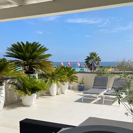 Terrazza Sul Mare 아파트