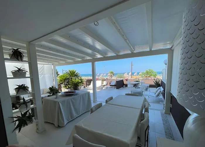 Terrazza Sul Mare Апартаменты Римини